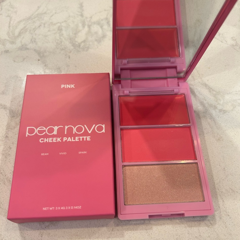 Pear Nova Blush Palette - Vivid Pink and Sparkling Gold